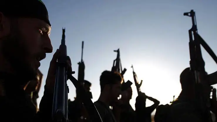 DAISê êrisî leskerên Sûriyê kir