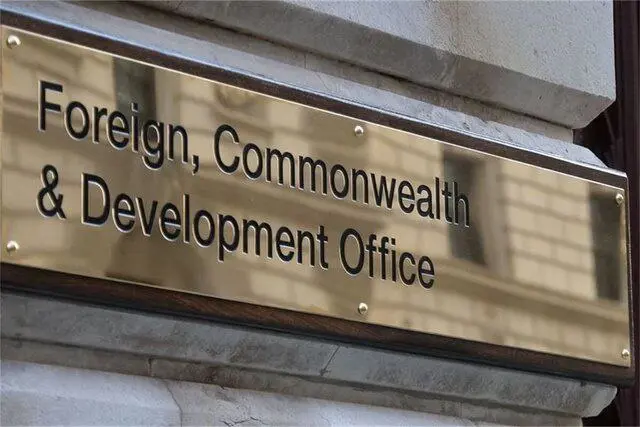 سزا نوێیەکانی بەریتانیا بۆ سەر ئێران