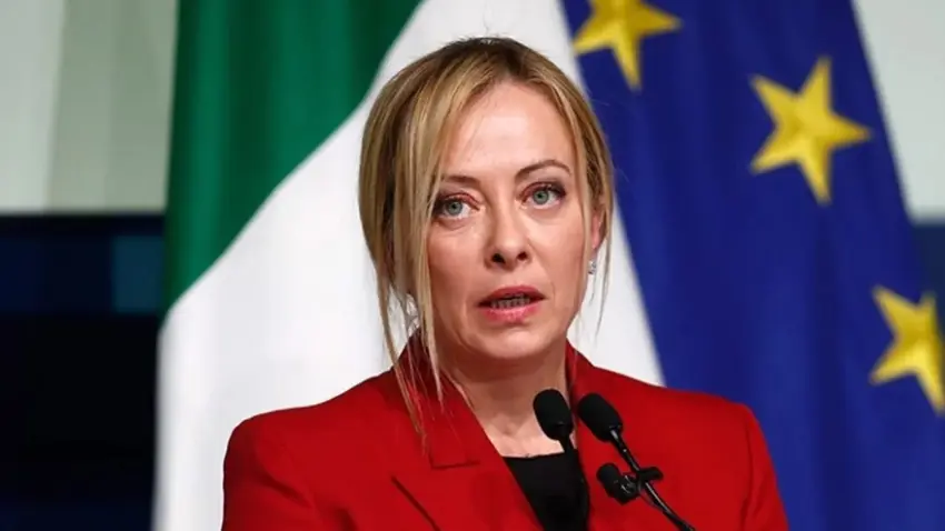 Dadgeha Îtalyayê, di mijara 16 koçberan de li dijî serokwezîra Îtalyayê Meloni biryarê da