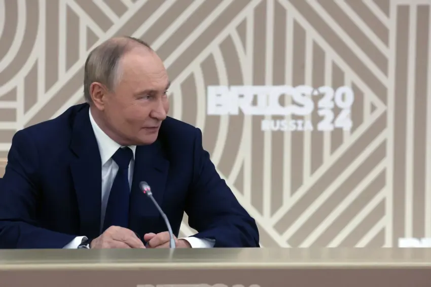 Pûtîn: Em ji danûstandinên astiyê yên bi Ukraynayê re vekirî ne