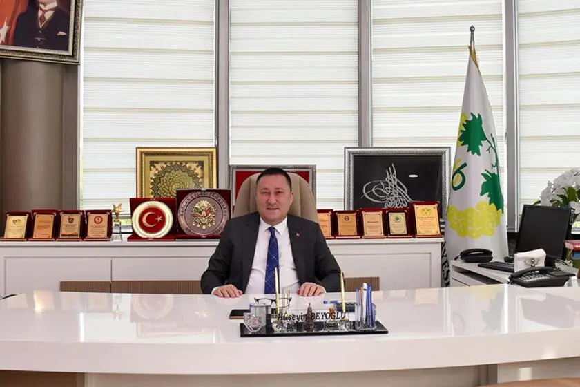 AKP’li eski Baglar Belediye Baskani Beyoglu'na 3 yil 9 ay ceza