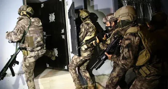 Di operasyona ser PKK/KCKê ya Îstenbolê de dadgerî 19 kesan sandin zîndanê