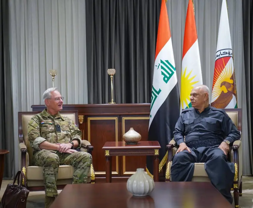 Sêx Ceferê Sêx Mistefa pêswaziya Sêwirmendê Leskerî yê Holandayê yê di Hevpeymanê de kir