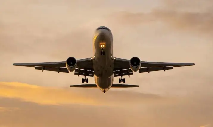 BAE Havayollari 'O üç ülkeye' uçuslarini iptal etti