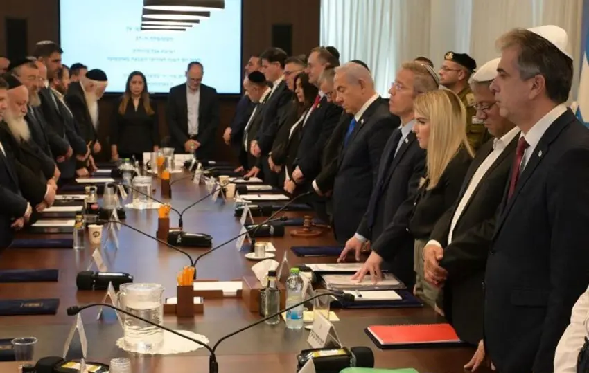 کۆبوونەوەی بەپەلەی ناتانیاهوو لەگەڵ وەزیرانی کابینەی ئیسرائیل