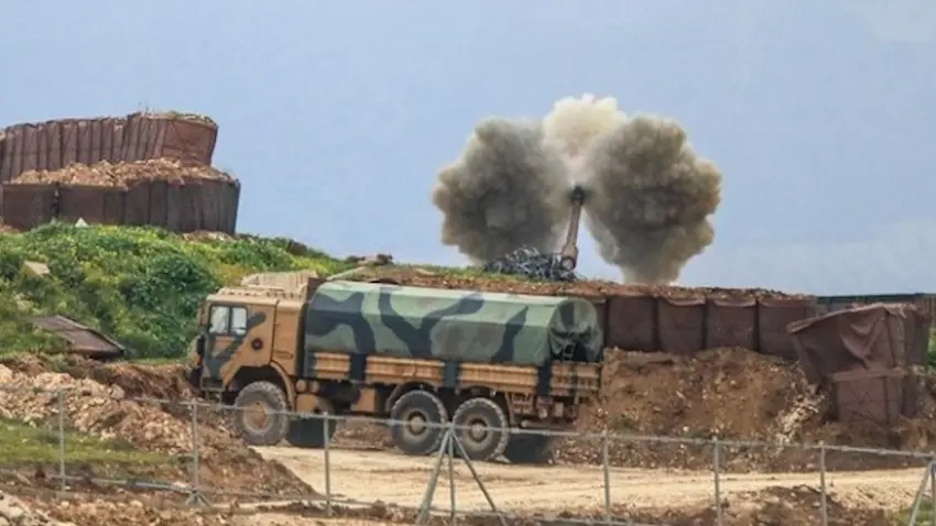 Hêzên Sam û Enqereyê li Efrînê hevdu dane ber topan