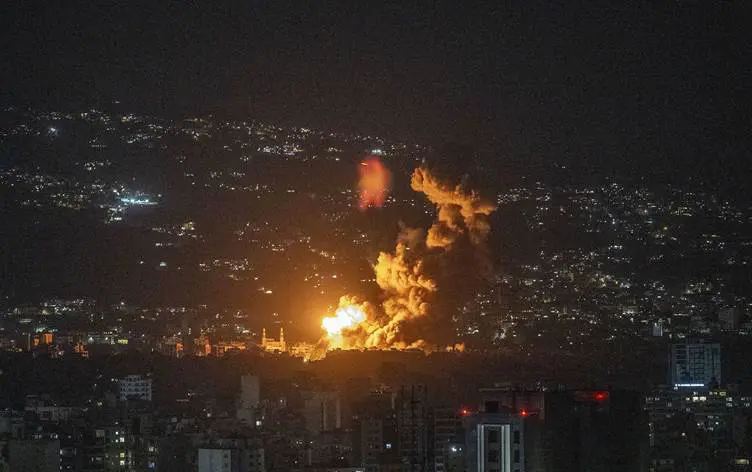 Israil’den Beyrut’a yogun hava saldirisi