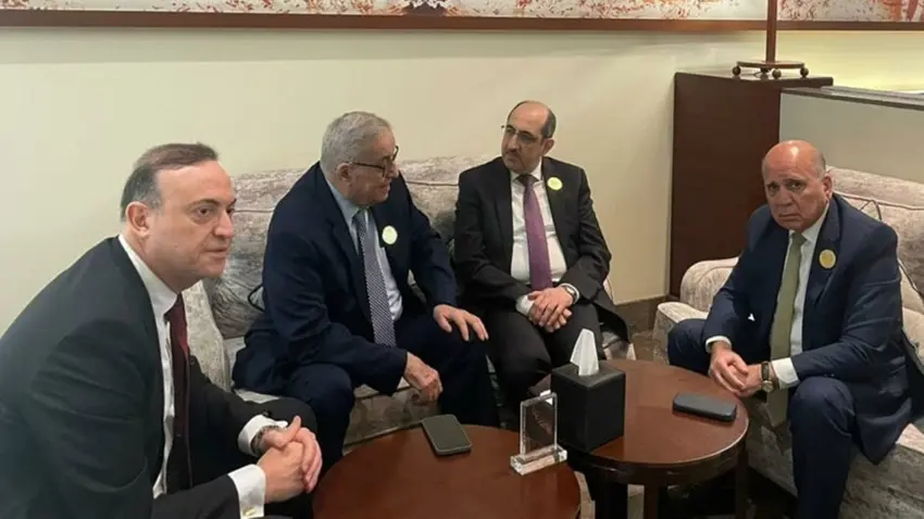 Wezîrê Derve yê Iraqê bi hevtayên xwe yên Sûrî û Libnanî re behsa hewlên agirbestê dike