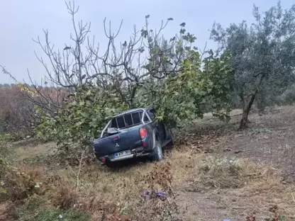 Li navça Mûdanyayê kamyoneta ku karkerên demsale hildigirt wergeriya: 1 mirî û 7 birîndar hene