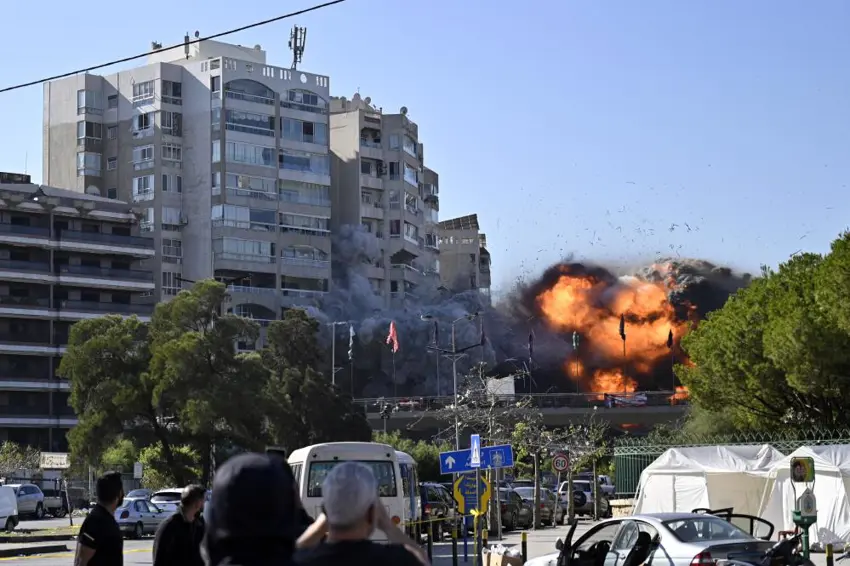 Artêsa Îsraîlê li basûrê Beyrûdê li avahiyekê xist