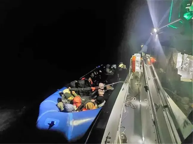 Li herêma Ege ya Anedolê 60 koçber hatin desteserkirn