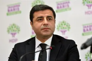 Demirtaş: Heta ku ez girtî bim, ez ê behsa pirsgirêka Kurd nekim