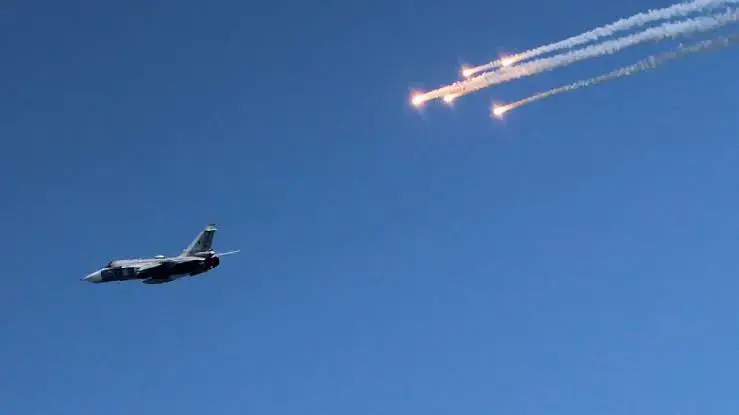 Rûsyayê 83 firokeyên bêfirokevan ên Ûkraynayê xistine xwarê