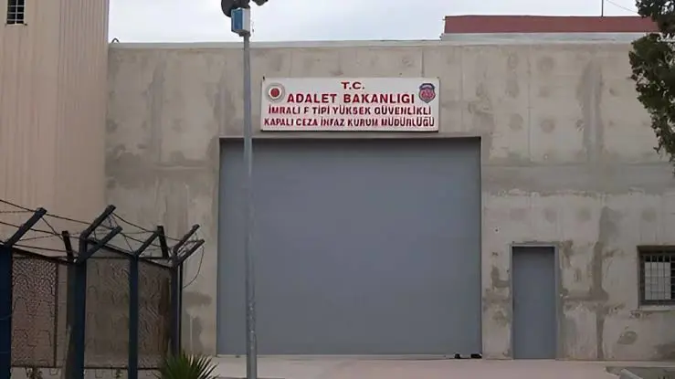 Abdullah Öcalan’a 6 aylik yeni avukat görüs yasagi