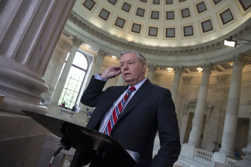 ئەمریکا هەڕەشەی " لەناوبردنی ئابووری " هاوپەیمانەکانی کرد