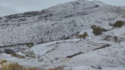 Diyarbakir merkeze mevsimin ilk kari yagdi 
