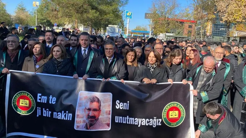 Tahir Elçi, 9 yil önce katledildigi yerde anildi