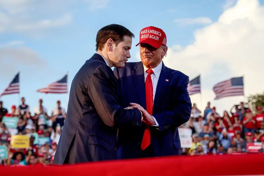 قسە و باسەکانی پۆلیتیکۆ لەسەر پێکهاتەی کابینەکەی ترامپ