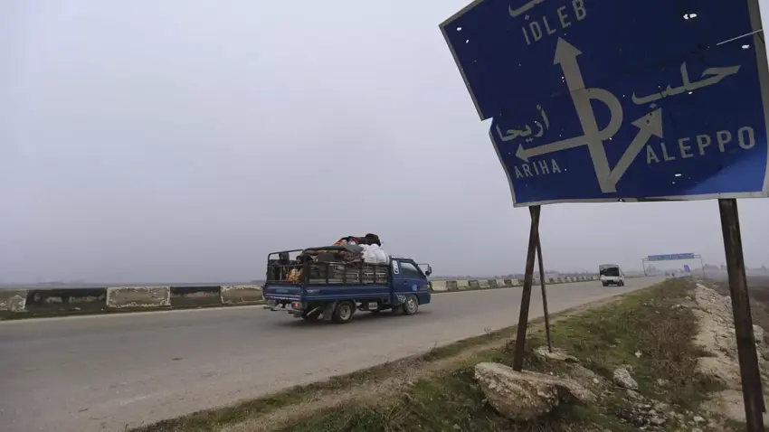 Ji Rûsyayê li Idlib û Hemayê êrîsên nû yên asmanî: HTSê rêya Sam-Helebê qut kir
