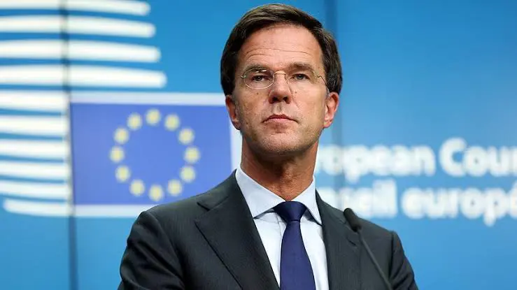 Rutte: "Savas dönemi zihniyetine geçme zamani geldi"