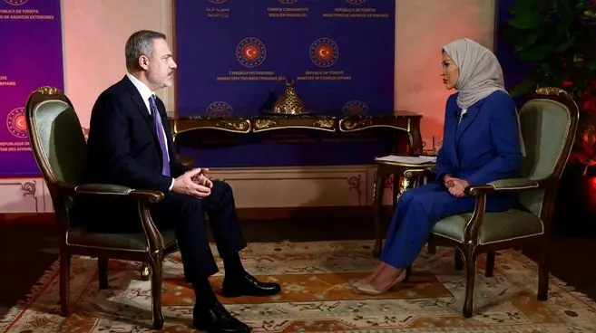 Hakan Fîdan li ser Sûriyê ji televîzyona El Cezîre re nirxandin kirin