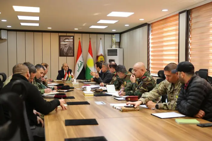 بۆ یەک خستنەوەی ھێزی پێشمەرگە لە ساڵی نوێوە دوو ناوچەی سەرکردایەتی دادەمەزرێت