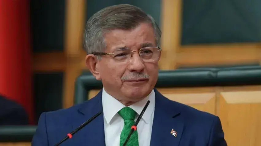 Ahmet Davutoglu: PYD ile temaslar olabilir