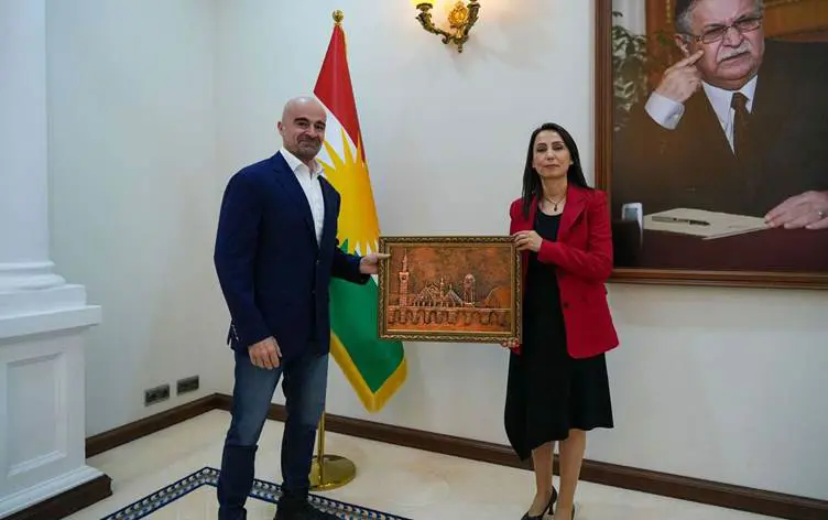 DEM Parti Es Genel Baskani, Bafil Tarabani ile görüstü