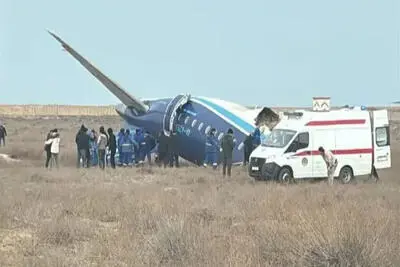 کەوتنەخوارەوەی فڕۆکەی نەفەر هەڵگر لە کازاخستان؛ نیشانەکانی هێرشی بەرگری ئاسمانی!