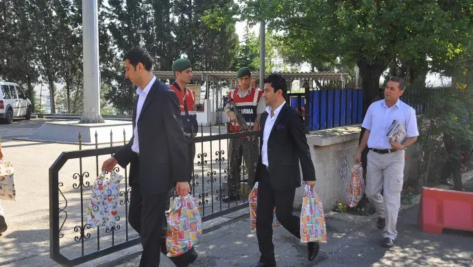 Parêzerên Ocalan ji bo ku biçin Îmraliyê serlêdan kir