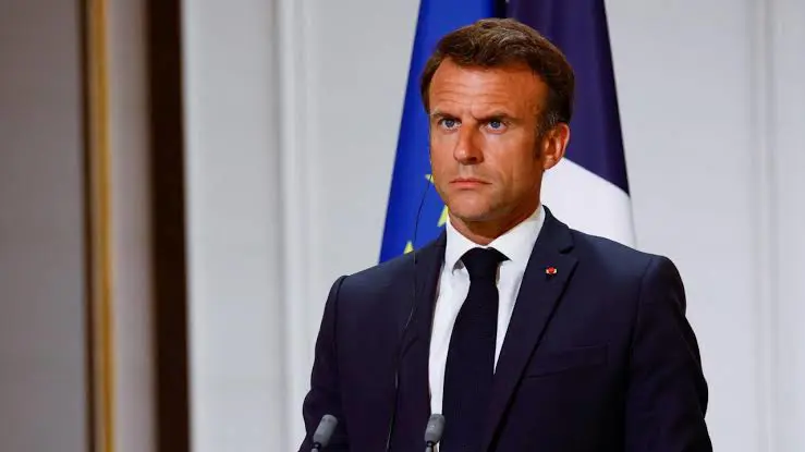 Macron, Basbakan Barnier'nin istifasini kabul etti!
