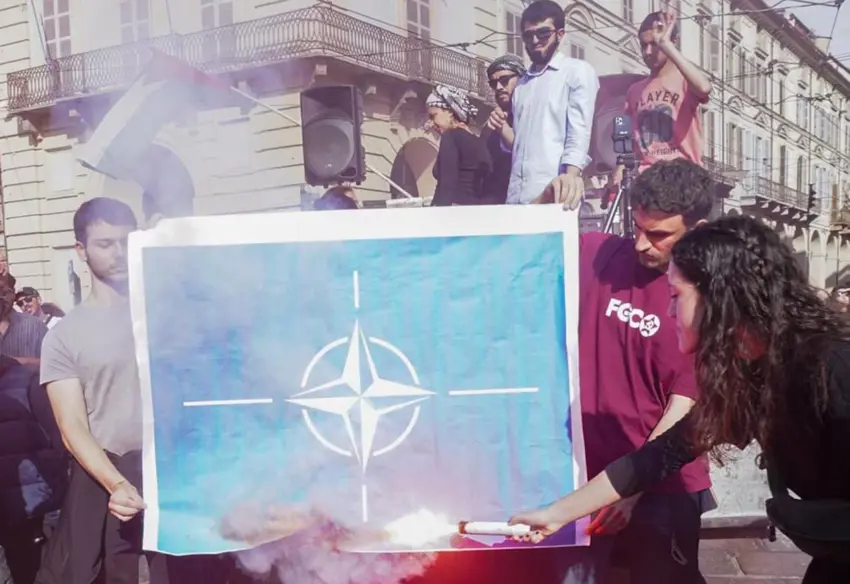 ئیتالییەکان تادێت دوژمنایەتی ڕۆژئاوا دەکەن و زۆربەیان باوەڕیان بەوە نییە کە "سیستەمی دیموکراسی ڕۆژئاوا" کار بکات.