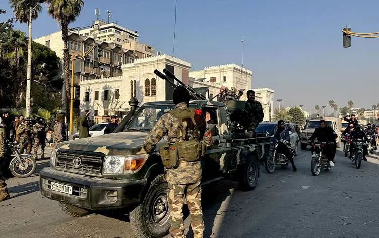 Hikûmeta Esed bajarê Der’ayê ji dest da