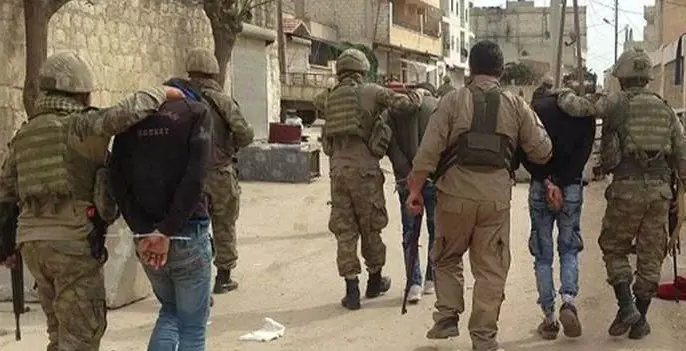 SMO li Efrînê hinek zîndaniyan serbest berda