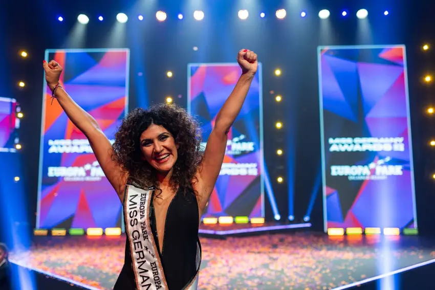 /haberresimleri/2024225/miss-germany-yarismasini-kazanan-tahranli-apameh-olduheadLine.webp