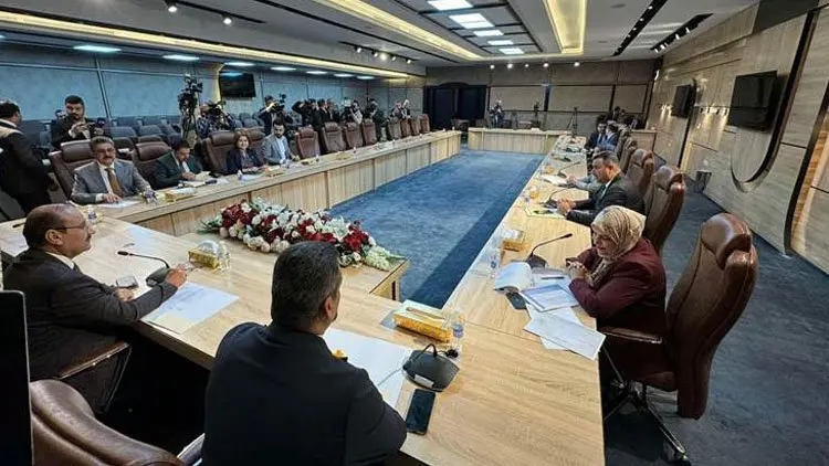 Irak’tan Kürdistan Bölgesi’ndeki çalisanlarin maaslarina dair açiklama