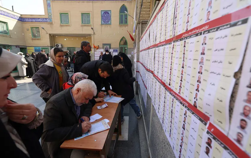 Iran'da seçim günü: Kürt kentlerinde adaylarin yüzde 30’u çekildi!