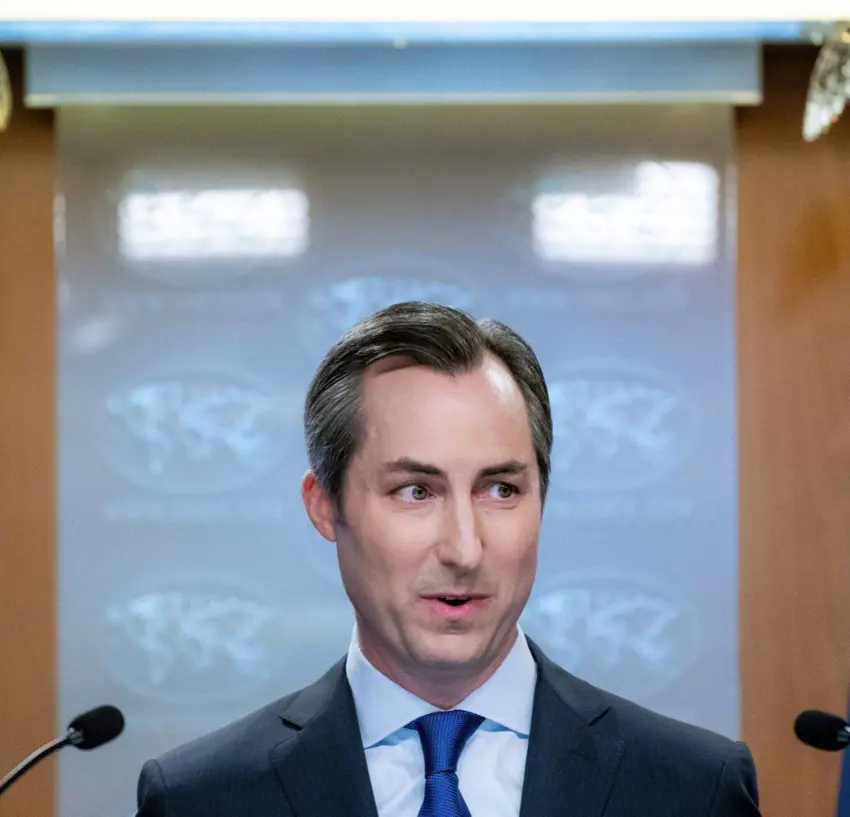 ویلایەتە یەکگرتووەکانی ئەمریکا بەخشینی لە سزاکانی سەر ئێرانی درێژکردەوە