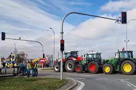 Cotyarên Polonî car din derketin kuçe û kolanan