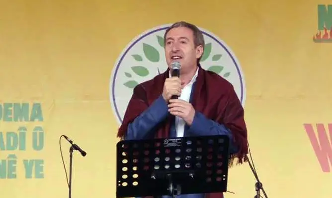 Bakirhan bangewazî li deshilatdarî û opozîsyona Tirkiyê ki