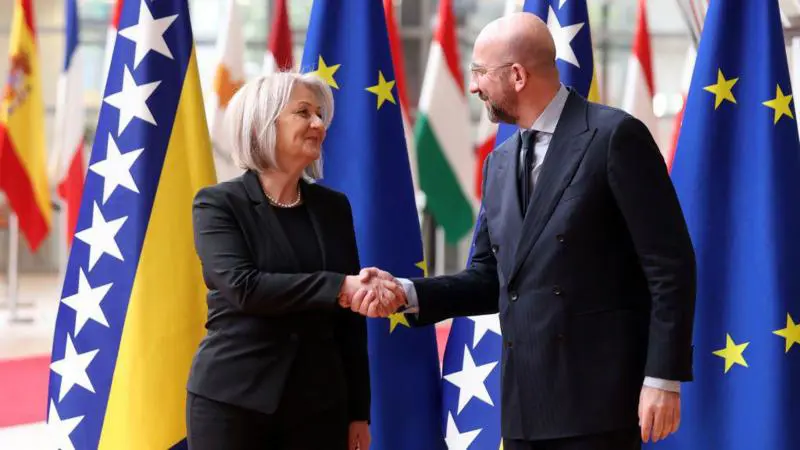 YEyê biryara destpêkirina danûstandinên endamtiya Bosna Hersekê da