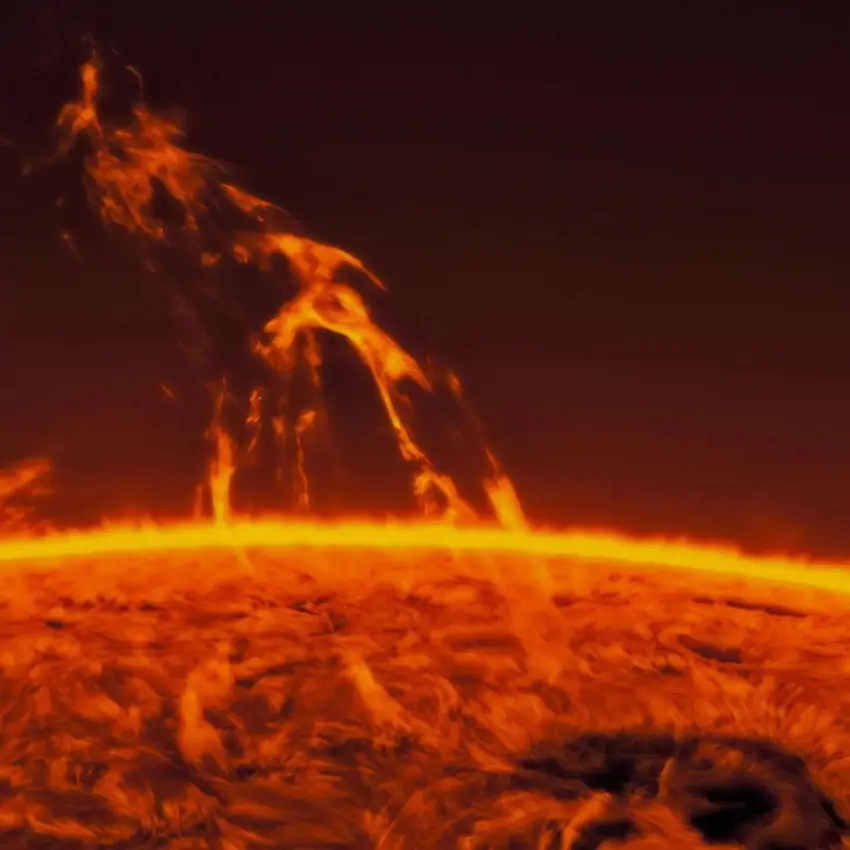 بەهێزترین زریانی خۆر لە ساڵی ٢٠١٧ەوە ڕووی لە زەوی کرد