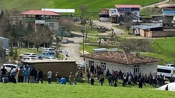 Diyarbakir'da 'muhtarlik seçimi' kavgasi! 1 ölü, 11 yarali!