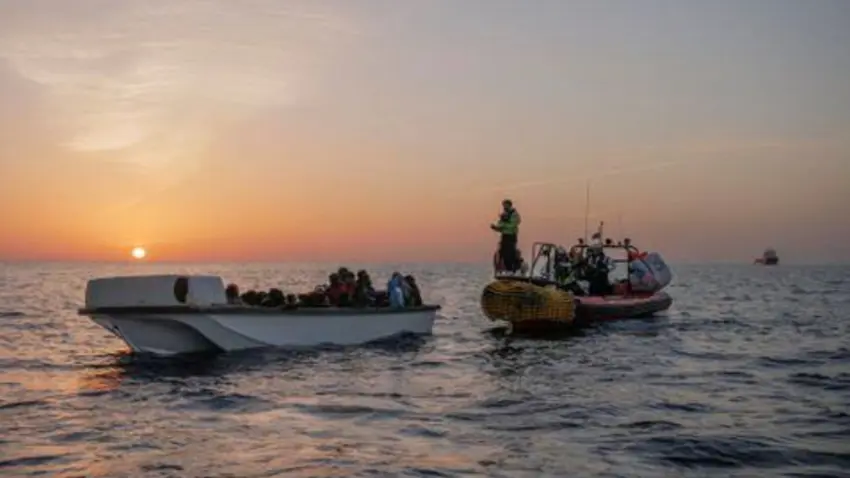Mans Denizi'nde göçmen teknesi batti