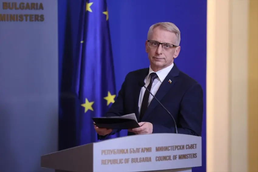 Serokwezîrê Bûlgaristanê Nikolay Denkov îstîfa xwe da parlementoyê