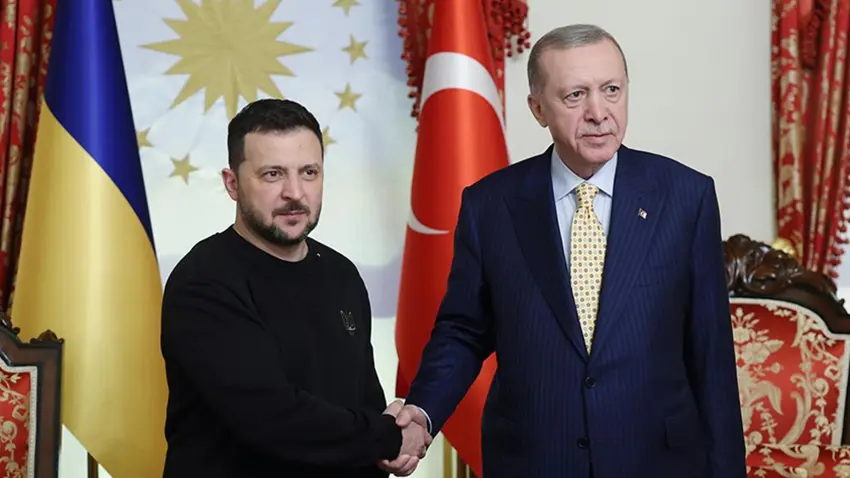 Serokê Ûkrayna Zelenskiy bi heyeta xwe ve giha Tirkiyê û bi Erdogan re civiya