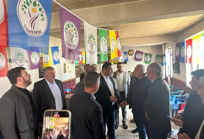 Namzedê Batmanê yê HUDA-PARê Ramanli serdana DEM Partiyê kir