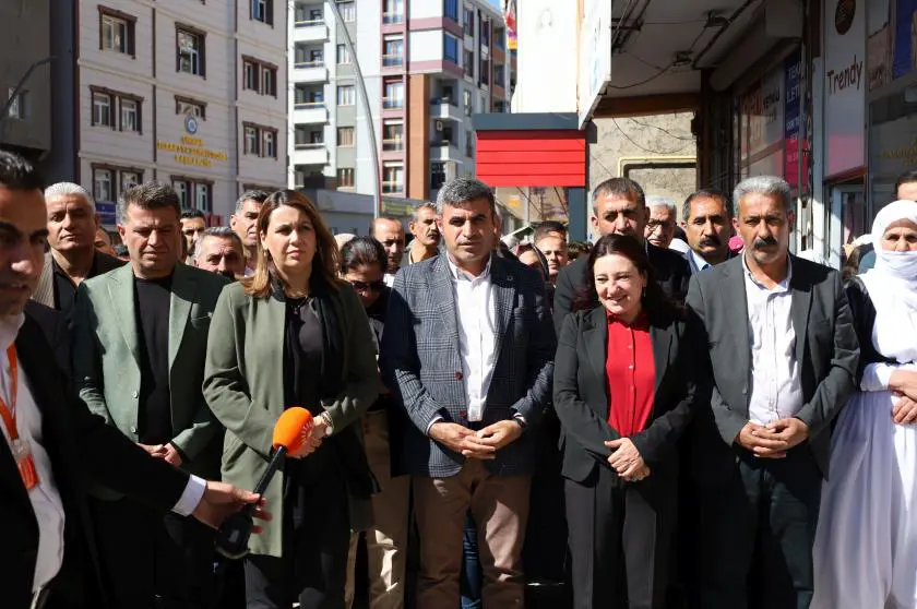 Sirnak Es Baskan adayi: 'Sen Sirnak halkinin iradesi olamazsin'