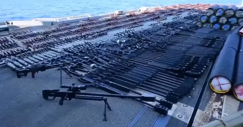 Amerîkayê hejmarek zêde çekên Îranê yên desteserkirî ji Ûkrayna re sand