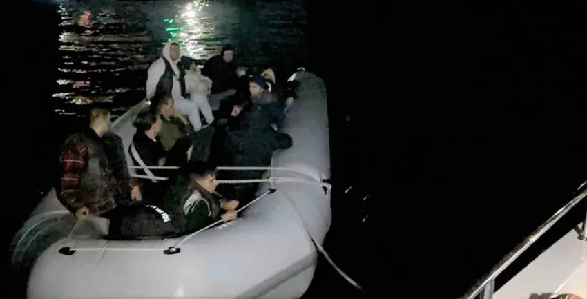 Mugla'nin Fethiye ilçesinde 21 göçmen gözaltina alindi